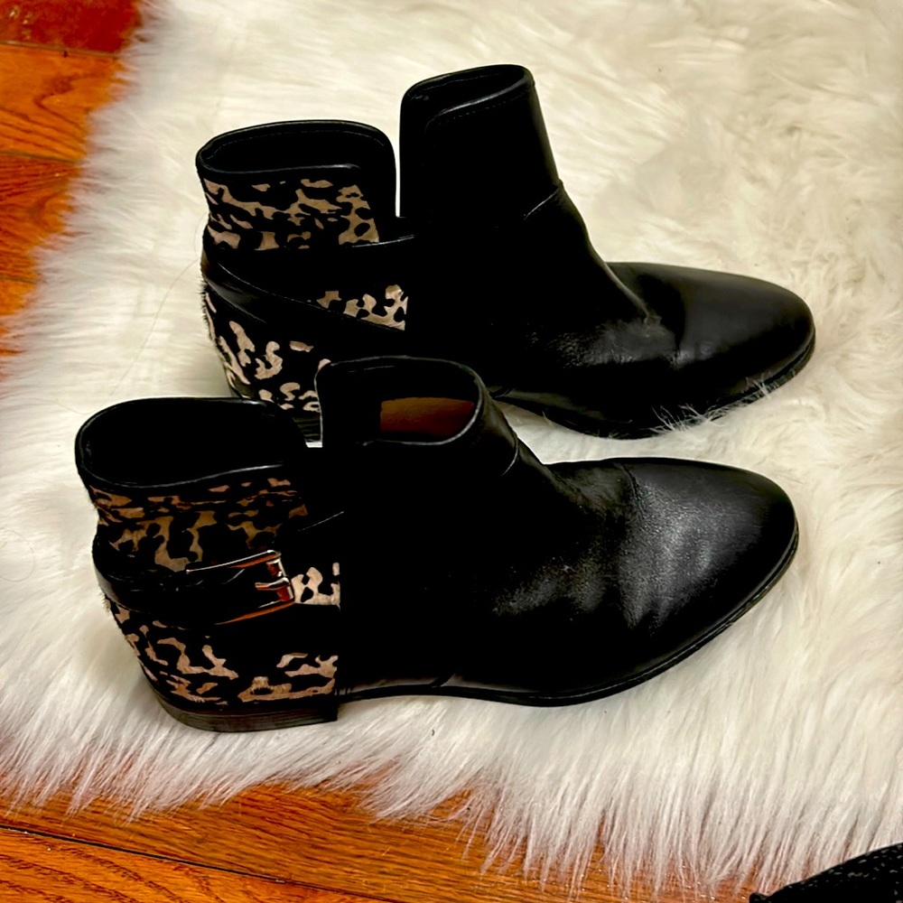 Michael Kors Black Leopard Printed boots